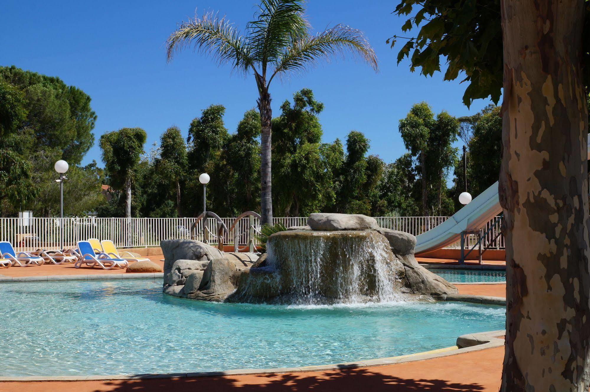 Camping International กาลวี ภายนอก รูปภาพ